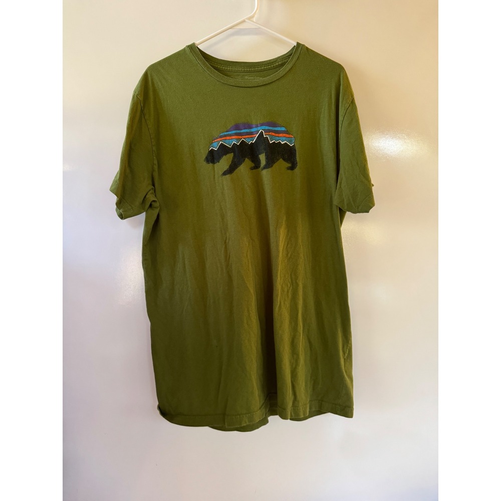 Patagonia Mens XL Slim Fit Organic Cotton Bear Graphic T-Shirt Olive Green
